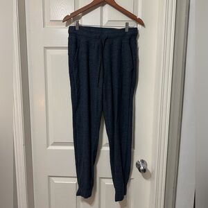Lululemon ready to rulu pant size 8 vguc